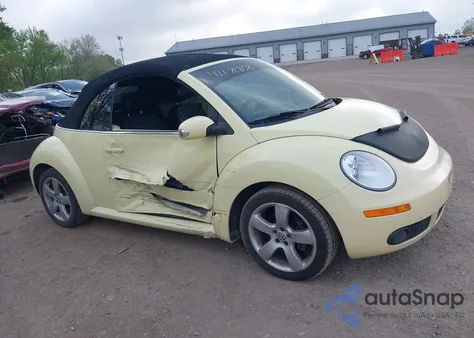 2006 Volkswagen New Beetle 2.5 from USA, damaged, VIN 3VWSF31Y56M321421